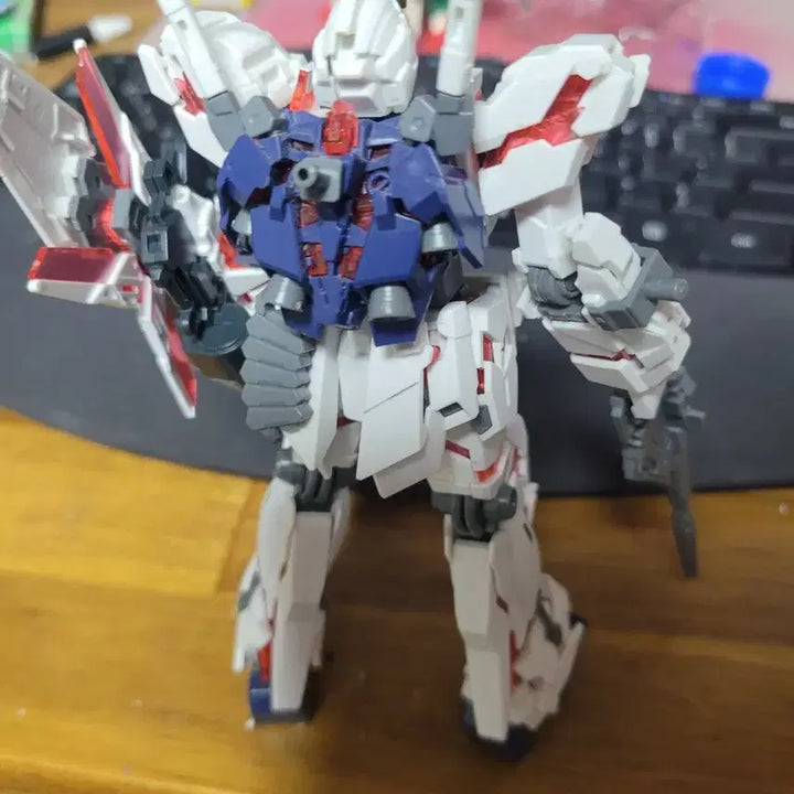 [BUNJANG] HGUC Gundam Unicorn Destroy Mode Assembled Model Kit / hguc 건담 유니콘 디스트로이 모드 가조립