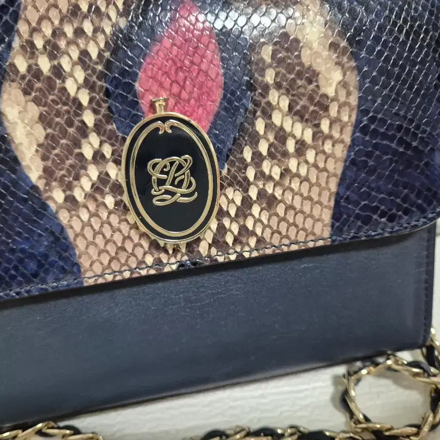 [SOLD OUT] 루이갈체 가방 뱀피 체인백