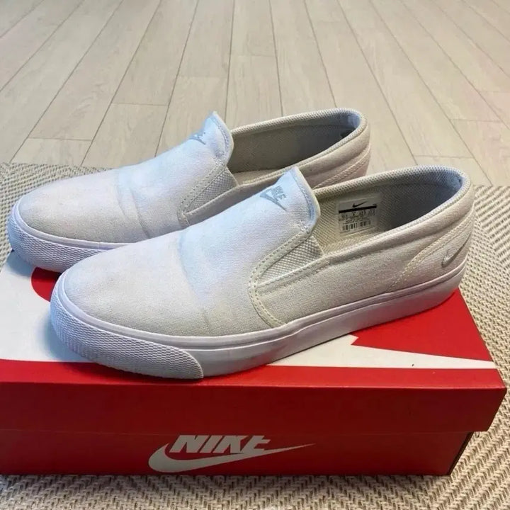 [SOLD OUT] 나이키 남성 스니커즈 사이즈275