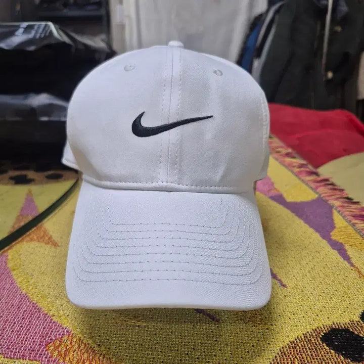 [SOLD OUT] {만원빈티지} 나이키 화이트 볼캡 모자