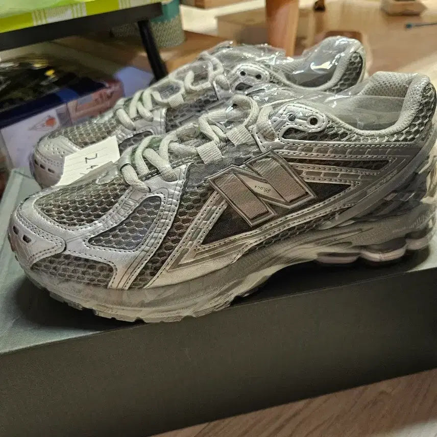[BUNJANG] New Balance 245 Sneakers / 뉴발란스 245사이즈 판매합니다