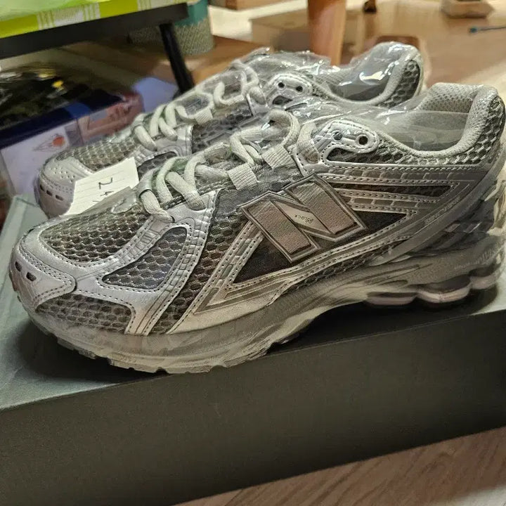 [BUNJANG] New Balance 245 Sneakers / 뉴발란스 245사이즈 판매합니다