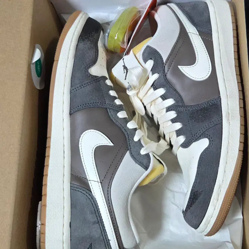 [BUNJANG] Nike Air Jordan 1 Low &