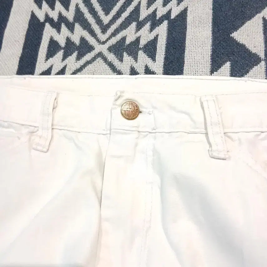 [BUNJANG] ROUND HOUSE 00s Cream White Logo Patch Double Knee Carpenter Pants / ROUND HOUSE 00s 크림 화이트 로고패치 더블니 카펜터 아메카지