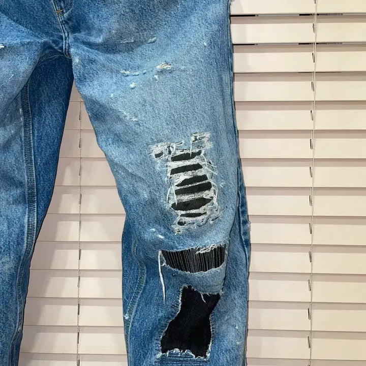 [BUNJANG] Carhartt Battleworn Ripped Denim Jeans / carhartt- battleworn ripped denim