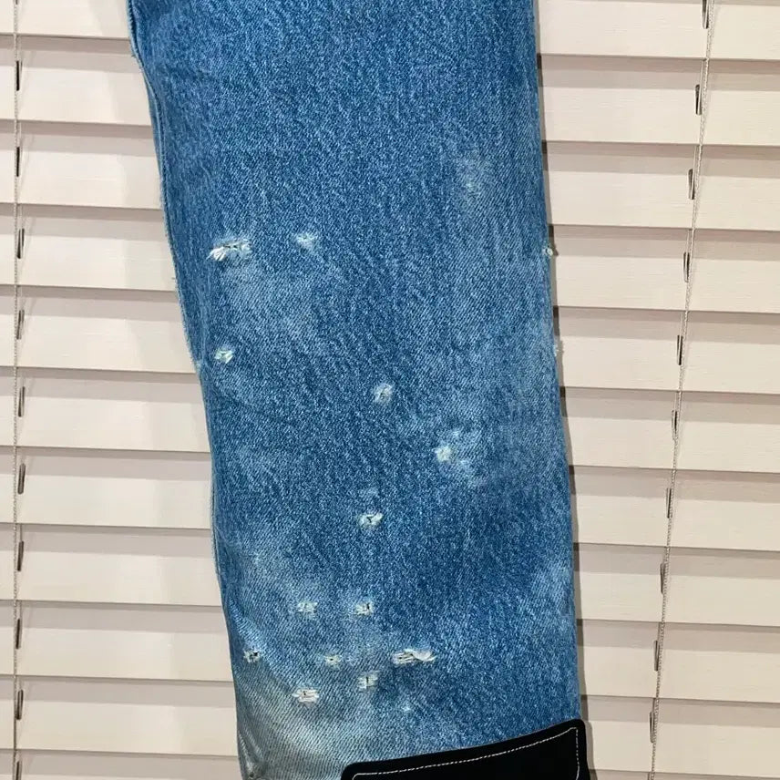 [BUNJANG] Carhartt Battleworn Ripped Denim Jeans / carhartt- battleworn ripped denim