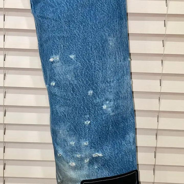 [BUNJANG] Carhartt Battleworn Ripped Denim Jeans / carhartt- battleworn ripped denim