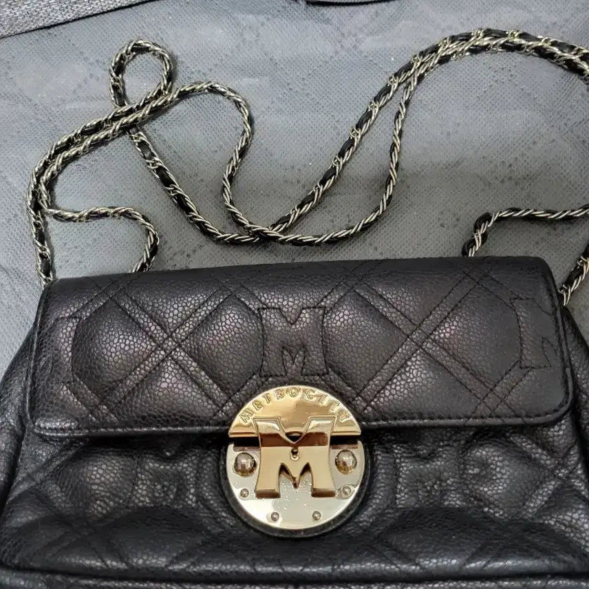 [BUNJANG] M handbag / 메트로시티 퀼팅 체인백 블랙