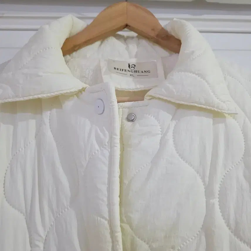 [BUNJANG] Luxury Mink Fur Lined Quilted Padded Jacket / 고급스런 안감 밍크털   누빔패딩 자켓   거의새거가슴단면67 빅사