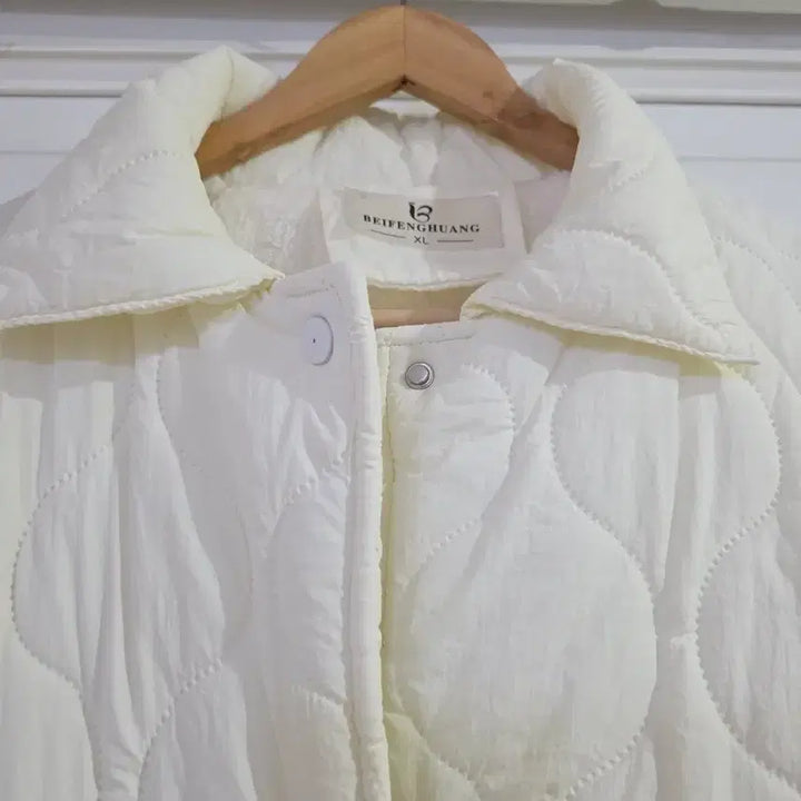 [BUNJANG] Luxury Mink Fur Lined Quilted Padded Jacket / 고급스런 안감 밍크털   누빔패딩 자켓   거의새거가슴단면67 빅사