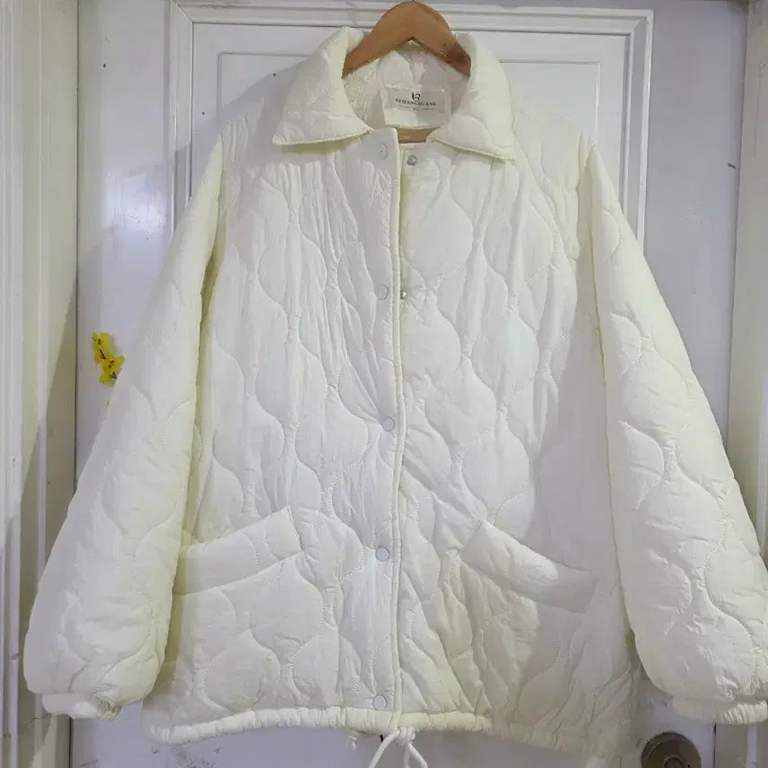 [BUNJANG] Luxury Mink Fur Lined Quilted Padded Jacket / 고급스런 안감 밍크털   누빔패딩 자켓   거의새거가슴단면67 빅사