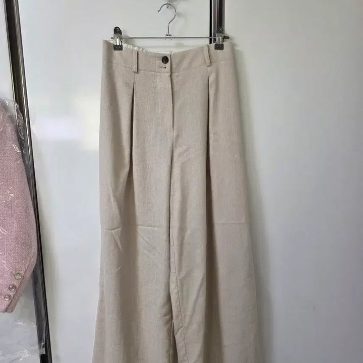 [SOLD OUT] 마쥬55사이즈베이지색 와이드 플리츠 팬츠