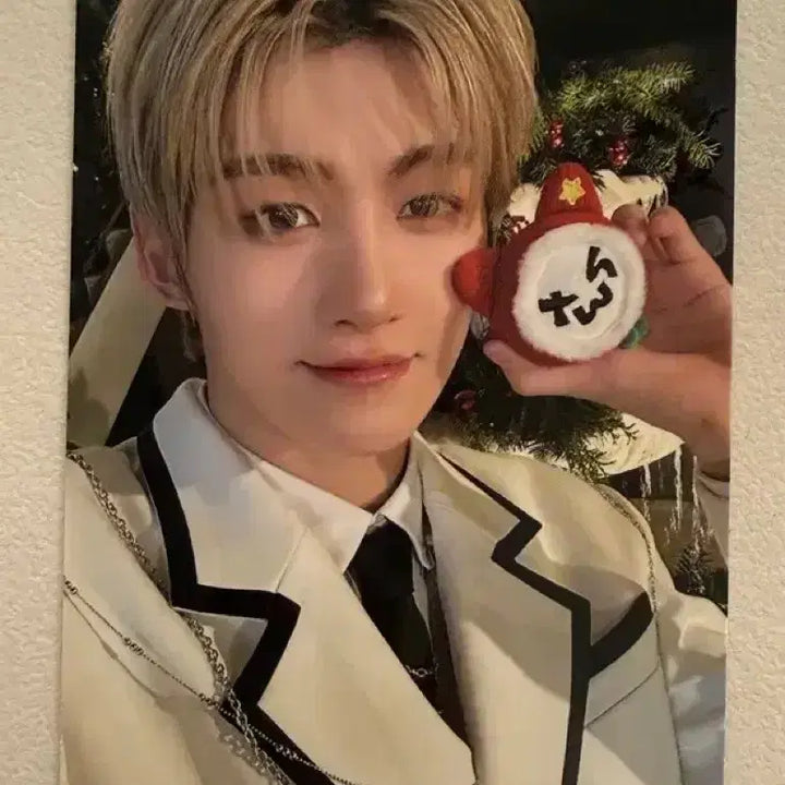 [BUNJANG] TWS Jihoon Holiday Event Photocard / 투어스 TWS 홀리데이 이벤트 포카 지훈
