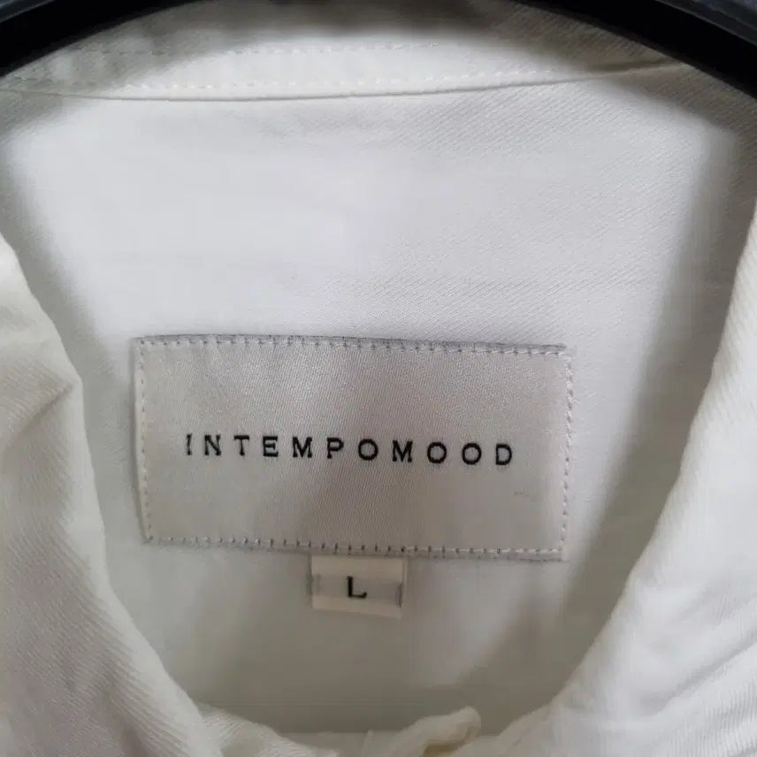 [SOLD OUT] 인템포무드 화이트 봄가을 남방 남105ㅡ0306