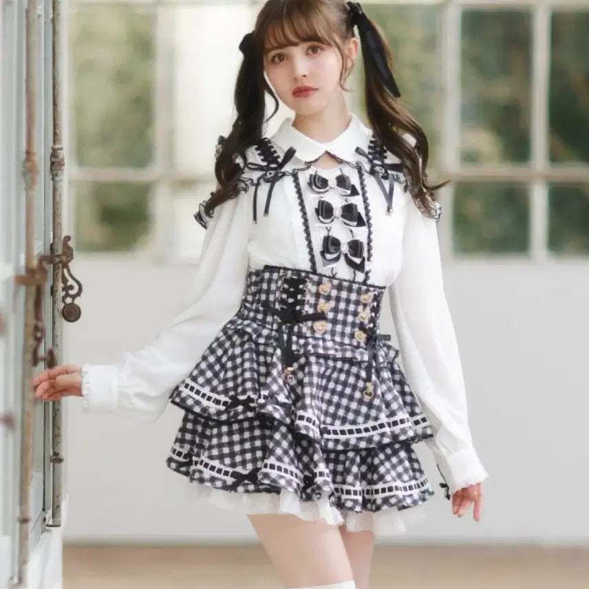 [BUNJANG] LIZ LISA Layered Triple Ribbon Blouse White/Black / LIZ LISA 리즈리사 레이어드 3연 리본 블라우스 화이트 블랙