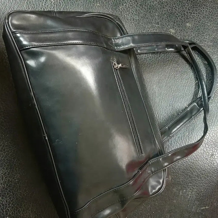 [BUNJANG] iISAC Black Leather Briefcase / iISAC 검정 가죽 서류 가방