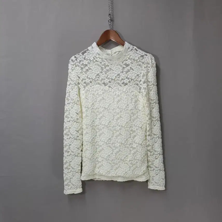 [BUNJANG] Ivory Lace Slim Fit Long Sleeve Blouse / 아이보리 레이스 슬림핏  긴팔 블라우스
