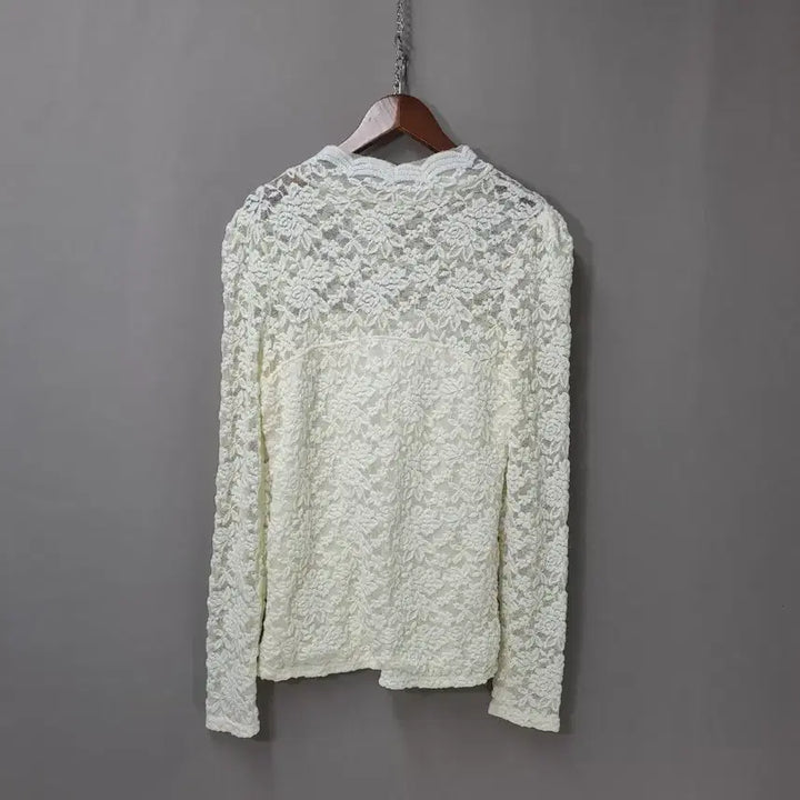 [BUNJANG] Ivory Lace Slim Fit Long Sleeve Blouse / 아이보리 레이스 슬림핏  긴팔 블라우스