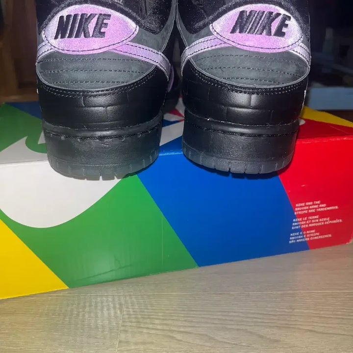 [BUNJANG] Nike SB Familia Dunk Low First Avenue Sneakers / 나이키SB 파밀리아 덩크 로우 퍼스트 에비뉴 265
