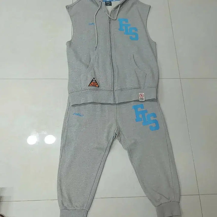 [BUNJANG] Hooded Vest and Bottoms Set - XL / 후드조끼 상하의 세트 XL
