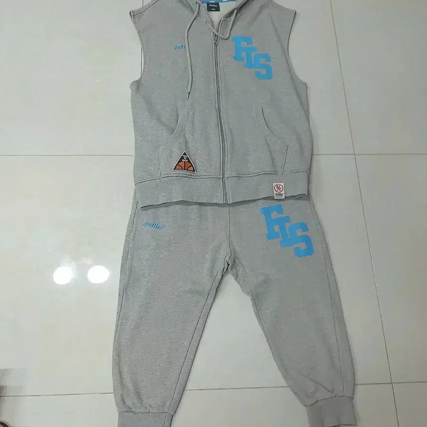 [BUNJANG] Hooded Vest and Bottoms Set - XL / 후드조끼 상하의 세트 XL