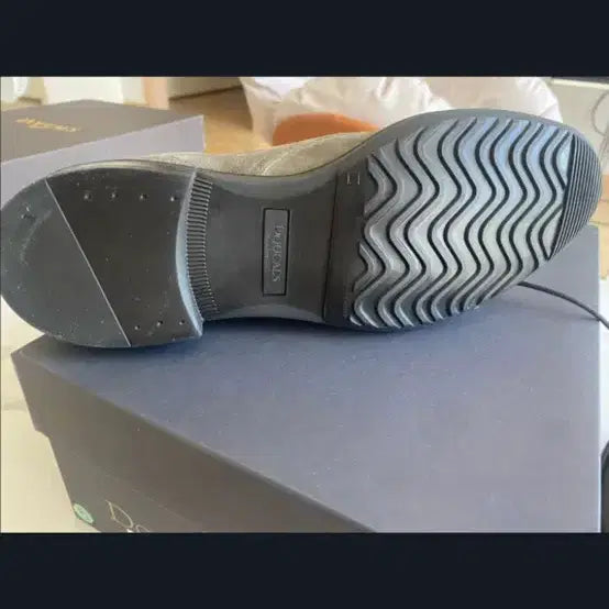 [BUNJANG] Ducals Chukka Boots (Khaki Green) 42 / 듀칼스 오일드 세이지 (카키 그린) 처카부츠 42