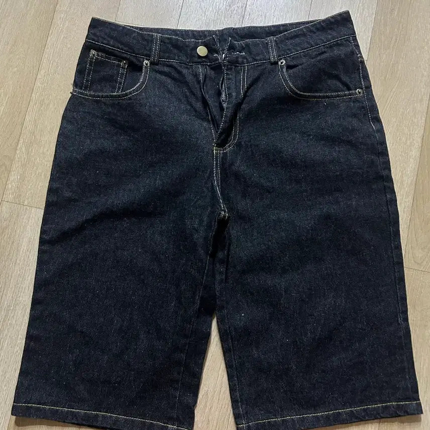 [SOLD OUT] 보이롱페이스 버뮤다 팬츠 m