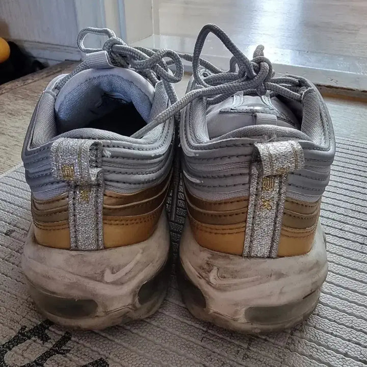 [BUNJANG] Nike Air Max 97 Gray/Gold Sneakers 245 / 나이키 에어맥스97 회색/금색 운동화 245^^