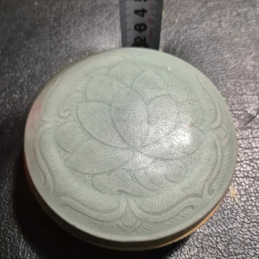 [BUNJANG] Goryeo Celadon Lotus Embossed Lid / 고려청자 연꽃인화문 합