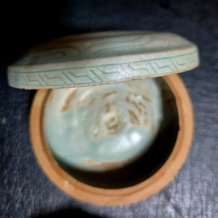 [BUNJANG] Goryeo Celadon Lotus Embossed Lid / 고려청자 연꽃인화문 합