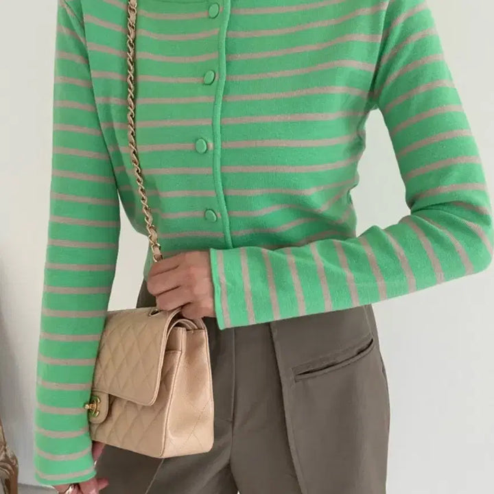 [SOLD OUT] 타라바이모션 숄더 가디건 그린