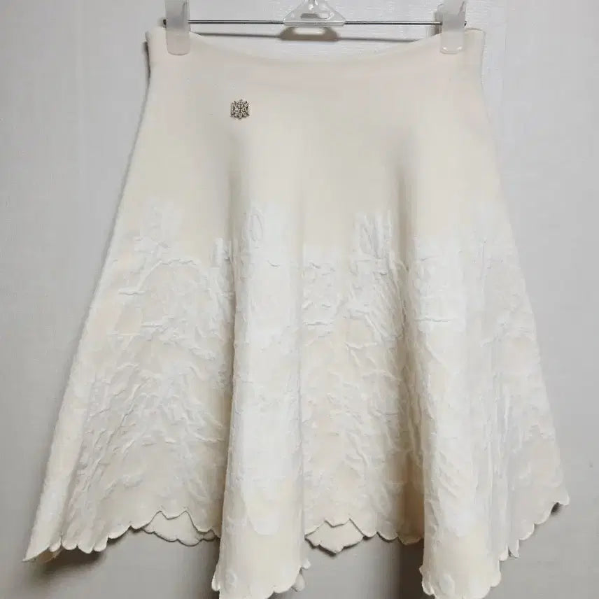 [SOLD OUT] 듀엘 DEWL 아이보리 러플 스커트