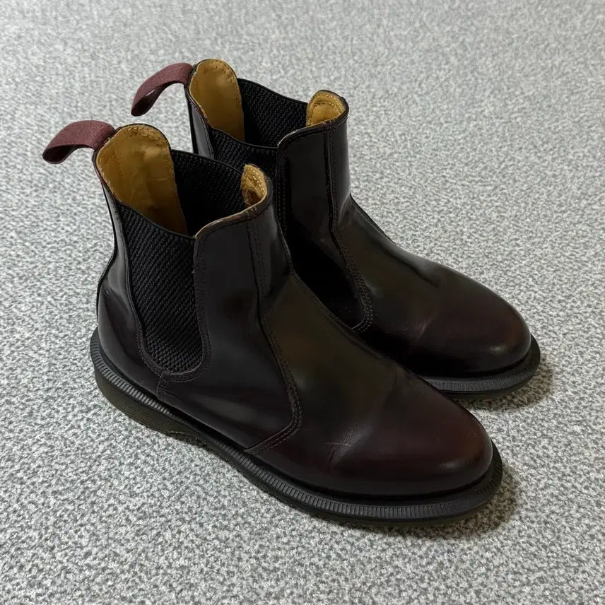 [BUNJANG] Dr. Martens Flora Chelsea Boots 220 / 닥터마틴 플로라 첼시부츠 220