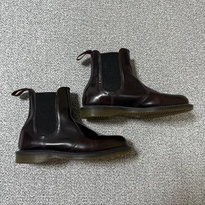 [BUNJANG] Dr. Martens Flora Chelsea Boots 220 / 닥터마틴 플로라 첼시부츠 220