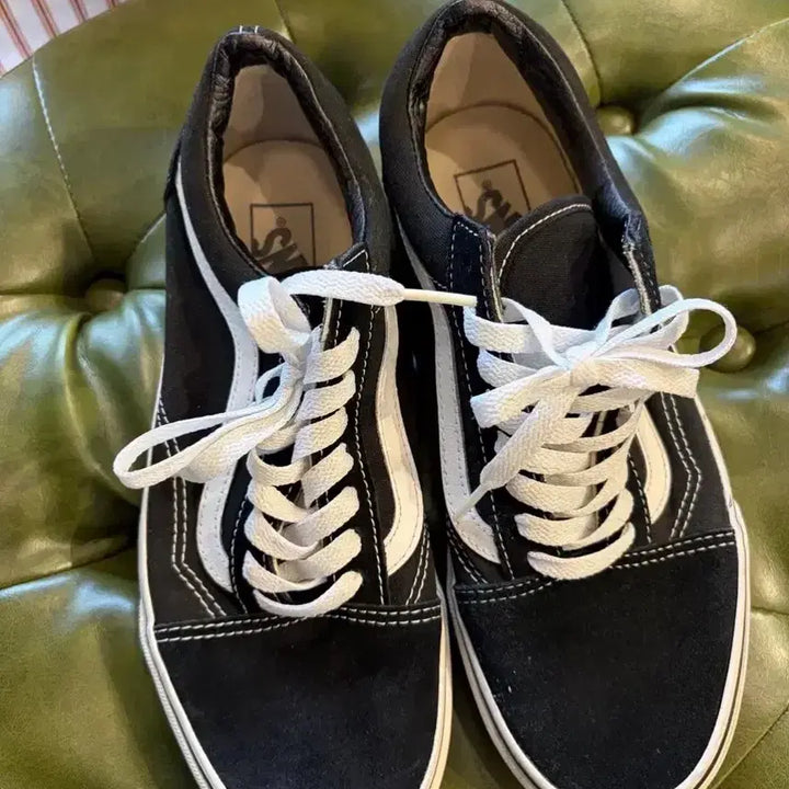 [BUNJANG] Vans Old Skool Black/White Sneakers / 반스 올드스쿨 검/흰 260