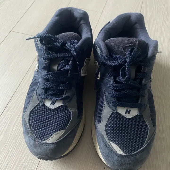 [BUNJANG] New Balance 2002R Navy Sneakers / 뉴발란스 2002r 네이비 / 230-235