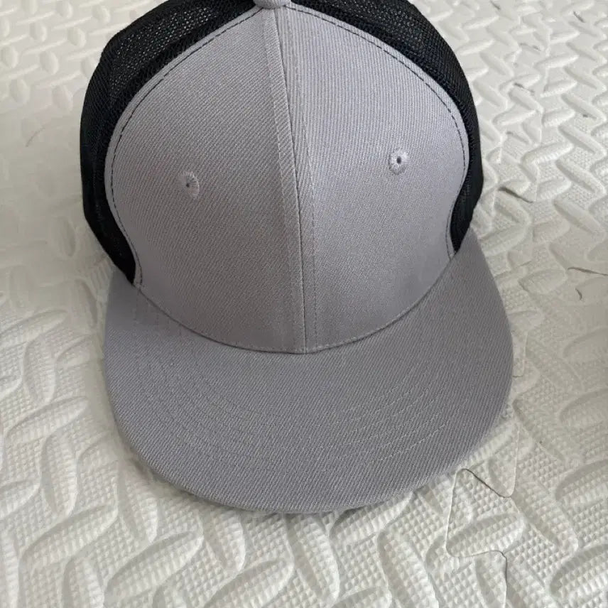 [BUNJANG] Gray Black Mesh Snapback Cap / 그레이 블랙 매쉬 스냅백