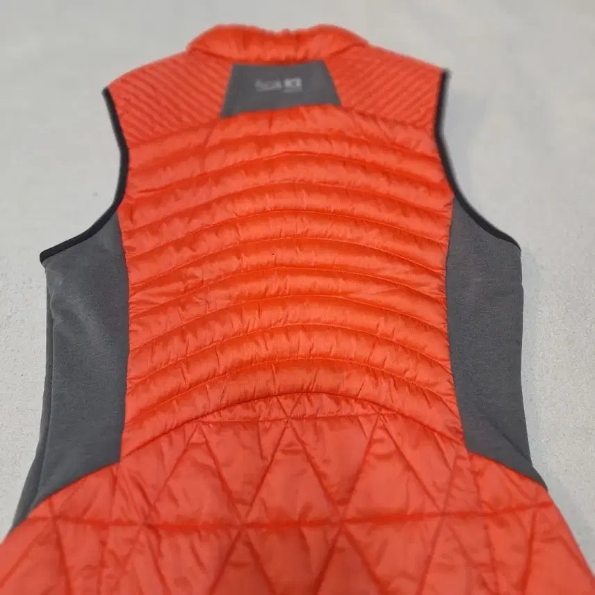 [SOLD OUT] K2  경량조끼95