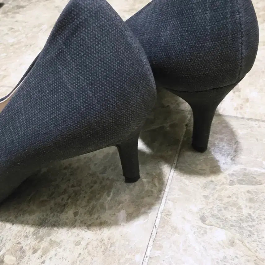 [BUNJANG] Shoran Collection Charcoal Fabric Stiletto Pumps (225mm) / Shoran Collection 패브릭 펌프스 (225mm)