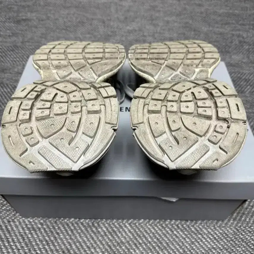 [BUNJANG] Balenciaga 3XL 42 Sneakers / 발렌시아가 3xl 42