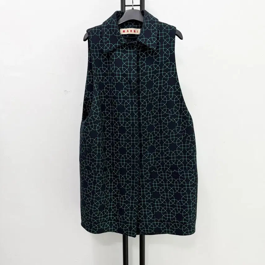 [BUNJANG] MARNI Sleeveless Vest Jacket / 정품 마르니 MARNI 민소매 라나버진울 100% 베스트 자켓
