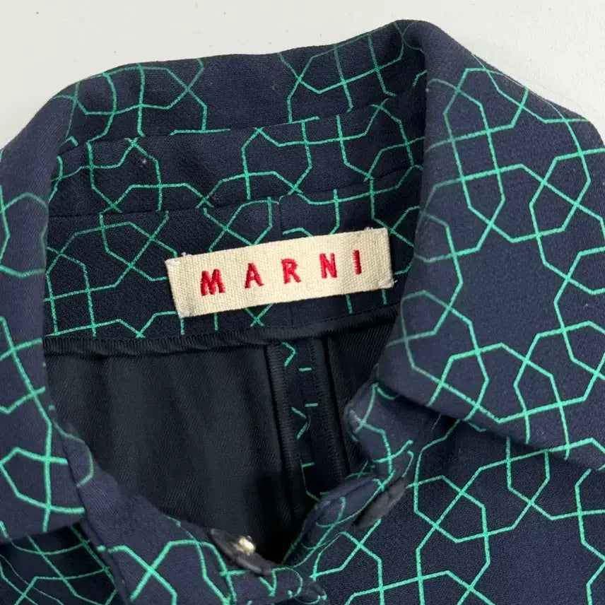 [BUNJANG] MARNI Sleeveless Vest Jacket / 정품 마르니 MARNI 민소매 라나버진울 100% 베스트 자켓
