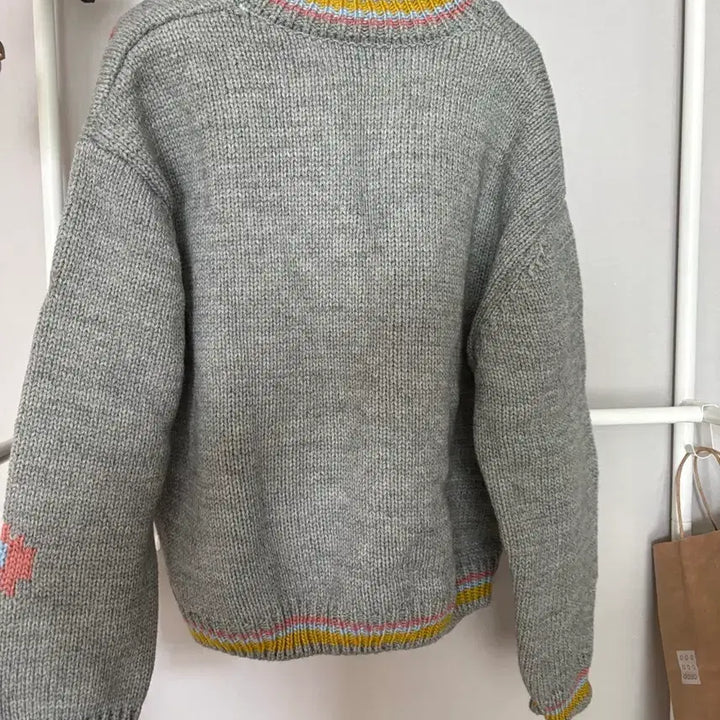 [BUNJANG] Egg Floral Knit Cardigan Gray / 에그 꽃무늬 니트 가디건 그레이