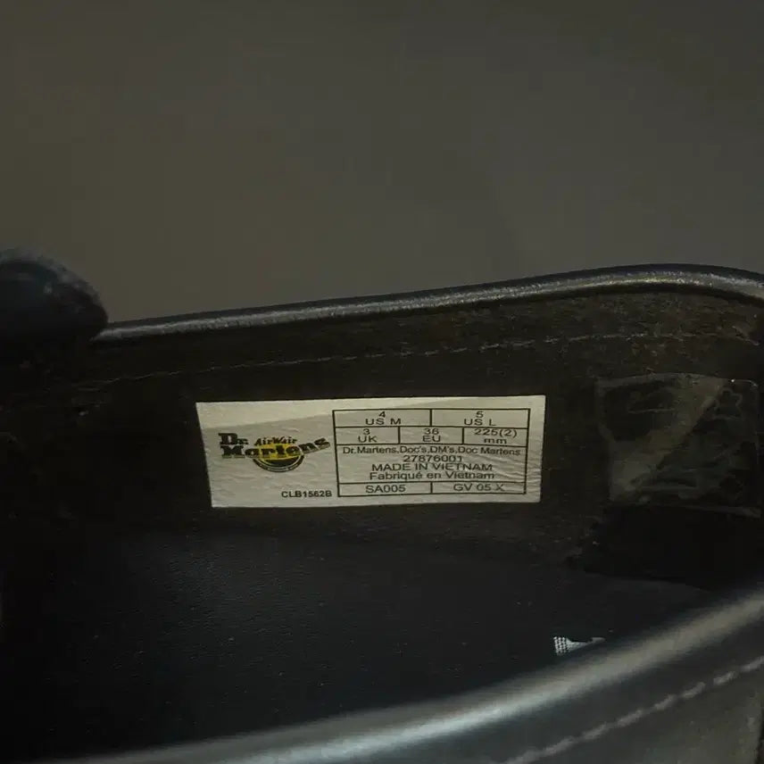 [BUNJANG] Dr. Martens Penton Bex Backhand Black Shoes / 닥터마틴 펜톤 벡스 백핸드 블랙 225