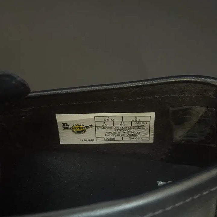 [BUNJANG] Dr. Martens Penton Bex Backhand Black Shoes / 닥터마틴 펜톤 벡스 백핸드 블랙 225