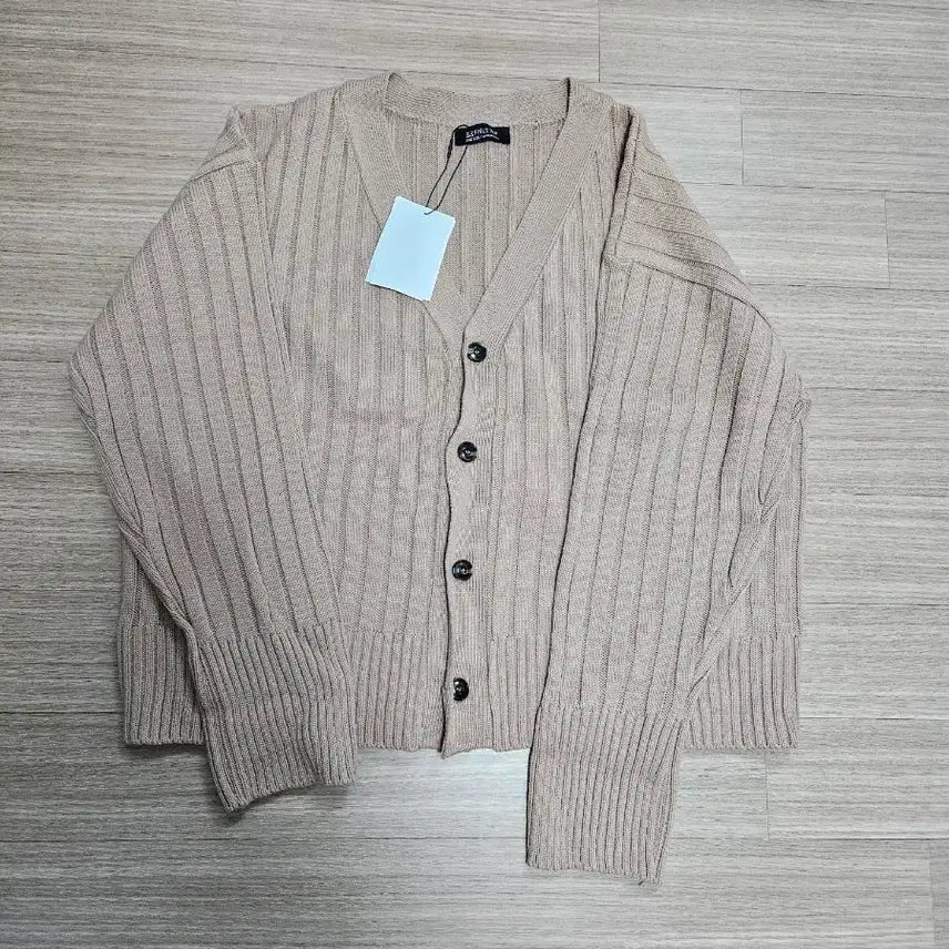 [BUNJANG] Beige Cardigan - New with Tag / 베이지가디건 새상품
