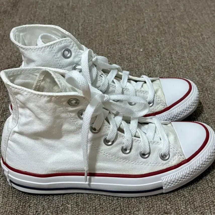 [BUNJANG] Converse Chuck Taylor All Star White Sneakers / 컨버스 척테일러 올스타 화이트 220