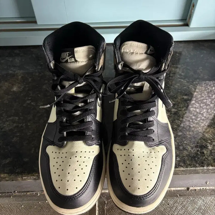 [BUNJANG] Nike Air Jordan 1 Retro High OG Black Mocha / 나이키 에어조던1 레트로 og 하이 블랙 모카