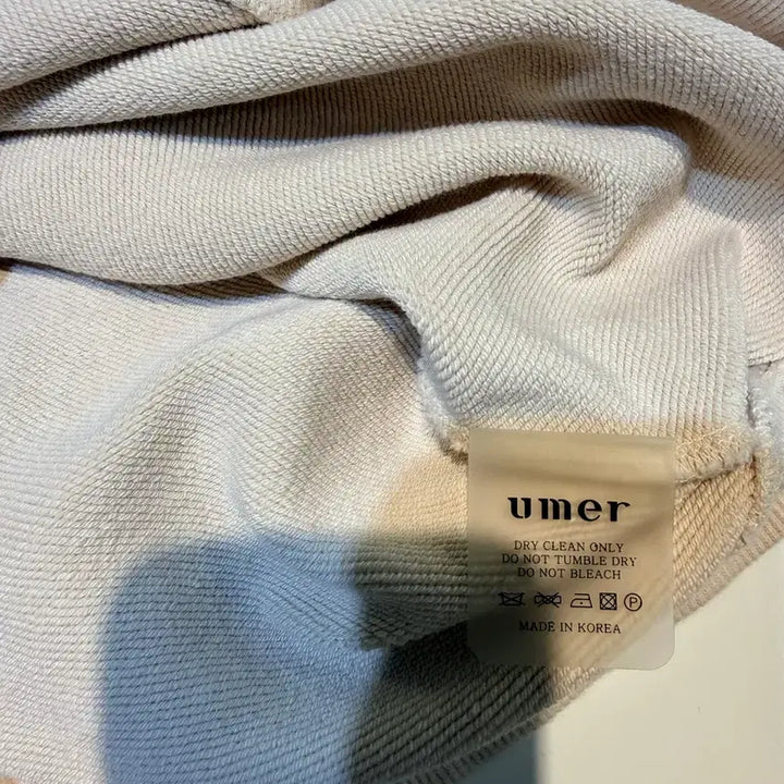 [BUNJANG] Umer Ivory Sweatshirt / umer  아이보리 맨투맨