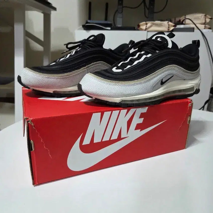 [BUNJANG] Nike Air Max 97 SE Light Bone Khaki 280 Sneakers / 나이키 에어맥스 97 SE 라이트 본 카키 280
